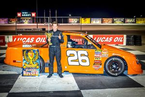 Zach St. Onge was one of three feature winners on the first night of the Senator's Cup Fall Classic at The Bullring at LVMS on Friday night.