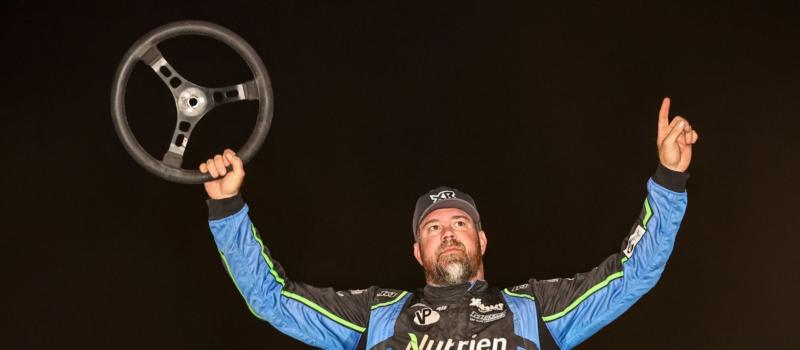 Georgia's Jonathan Davenport captured the $25,000 to win feature on Friday night at the LVMS Dirt Track.