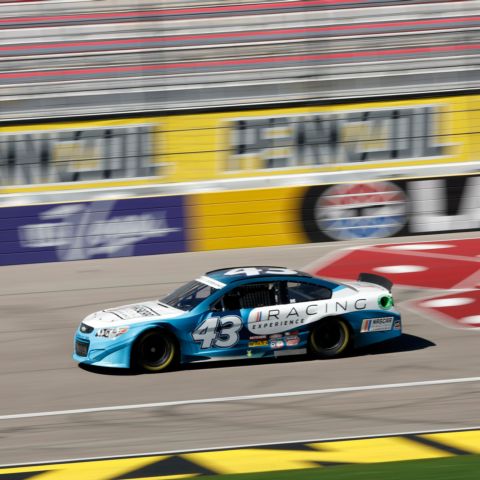 Pennzoil 400 National Anthem Singers, FOREIGNER