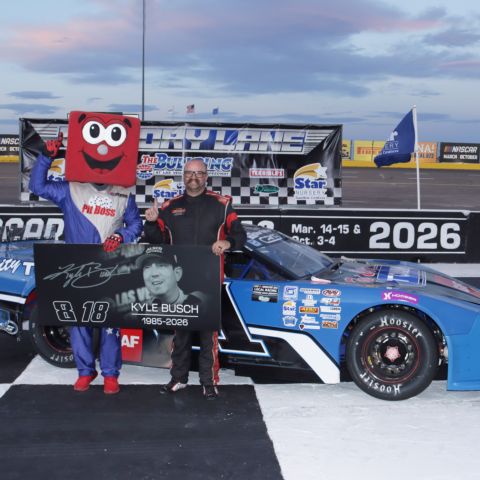 Racing at The Bullring at Las Vegas Motor Speedway