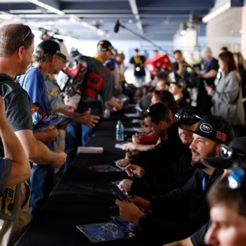 Autograph Session At LVMS