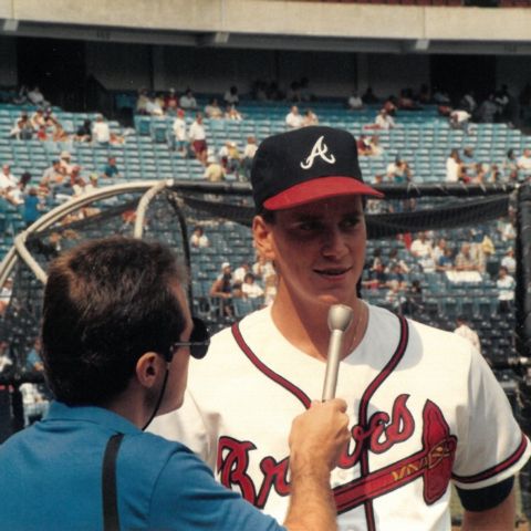 Doug Rice, whose interest in broadcasting came from listening to Atlanta Braves radio calls as a young child, interviews National Baseball Hall of Fame Atlanta Braves pitcher, Tom Glavine.
