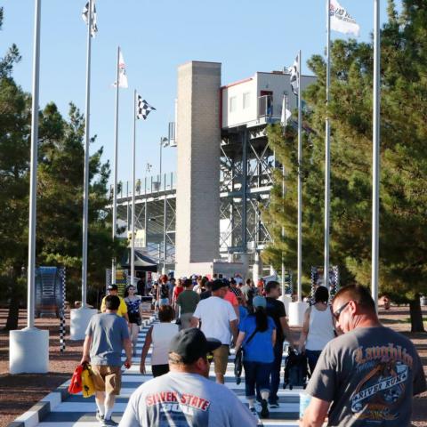 Action returns to The Bullring at LVMS this Saturday for Throwback Night.