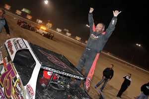 Terry Phillips earned his fourth career Duel in the Desert victory at the LVMS Dirt Track on Saturday night.