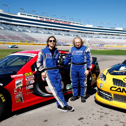 Pennzoil 400 National Anthem Singers, FOREIGNER