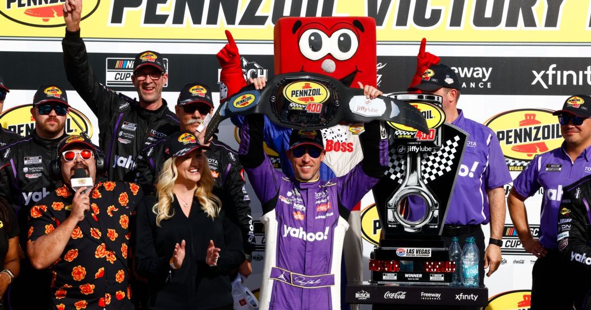Hamlin overcomes speeding penalty to win Pennzoil 400 presented by
